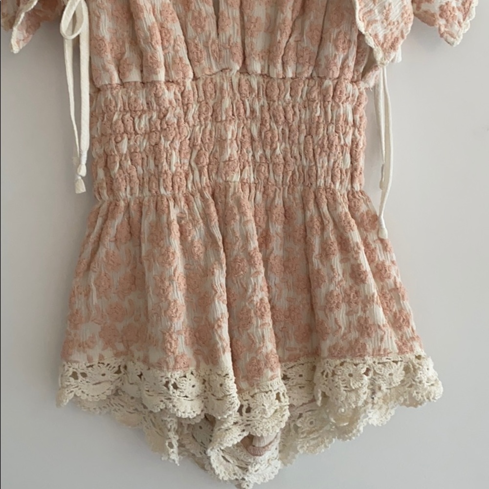 Pink flowered romper - Picture 3 of 4